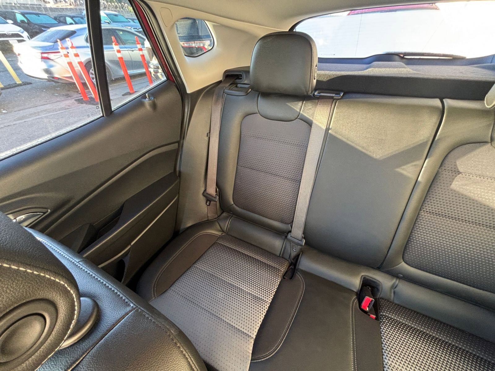 Used 2025 Chevrolet Trax LT image 39