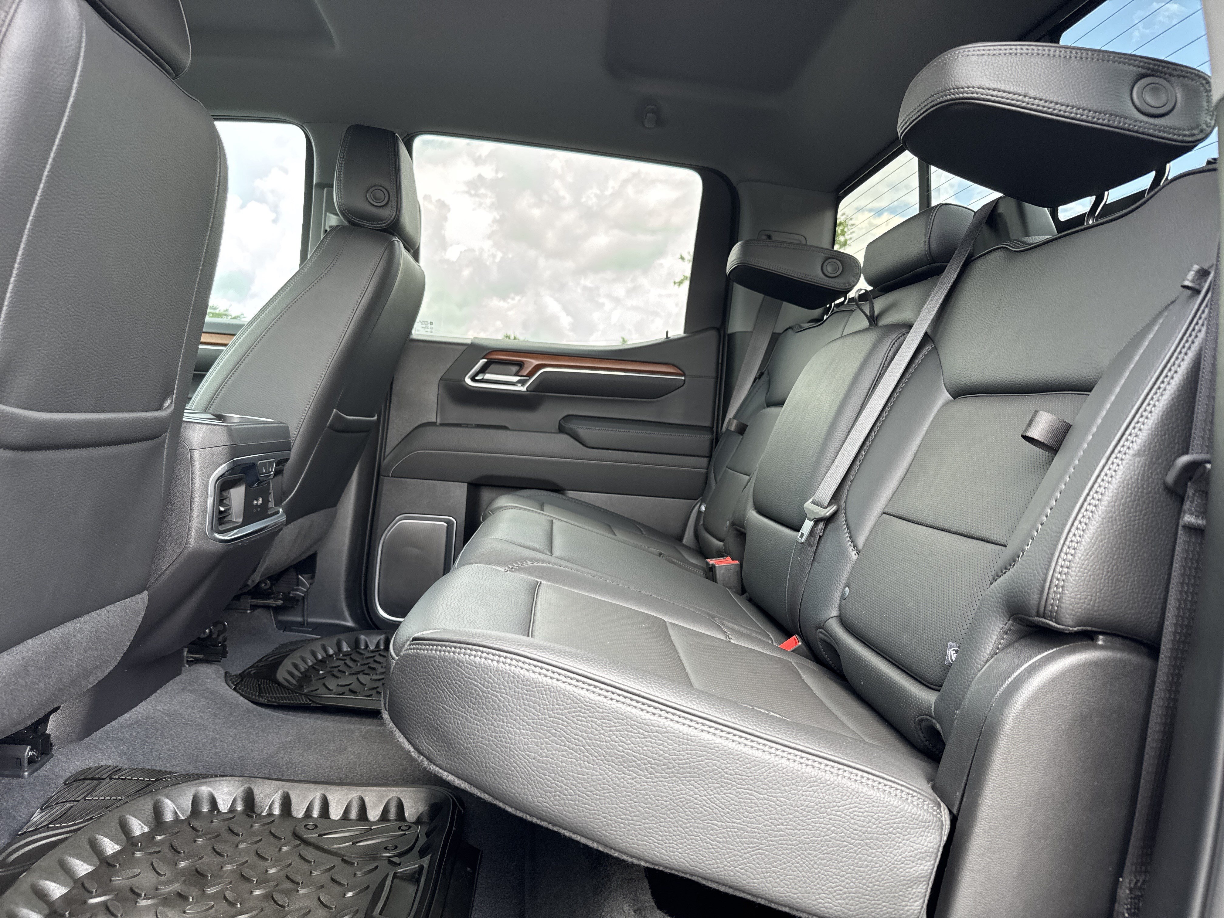 Used 2023 GMC Sierra 1500 Denali AWD/4WD image 31