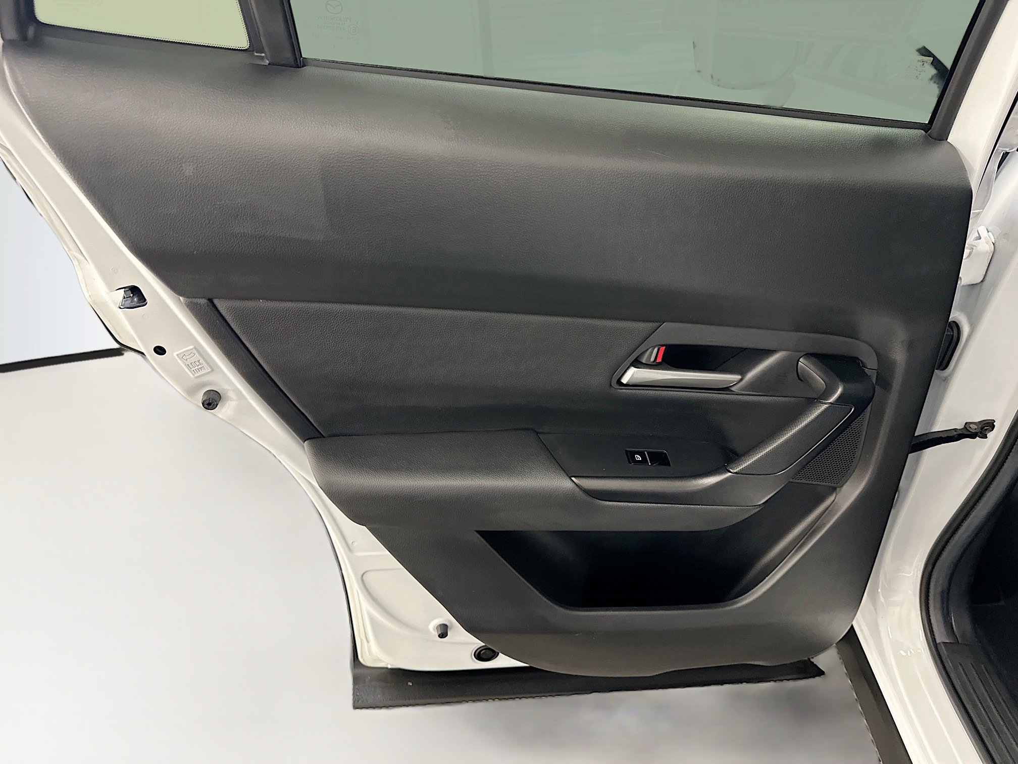 Used 2025 MAZDA CX-50 AWD 2.5 S w/ Premium Package image 28