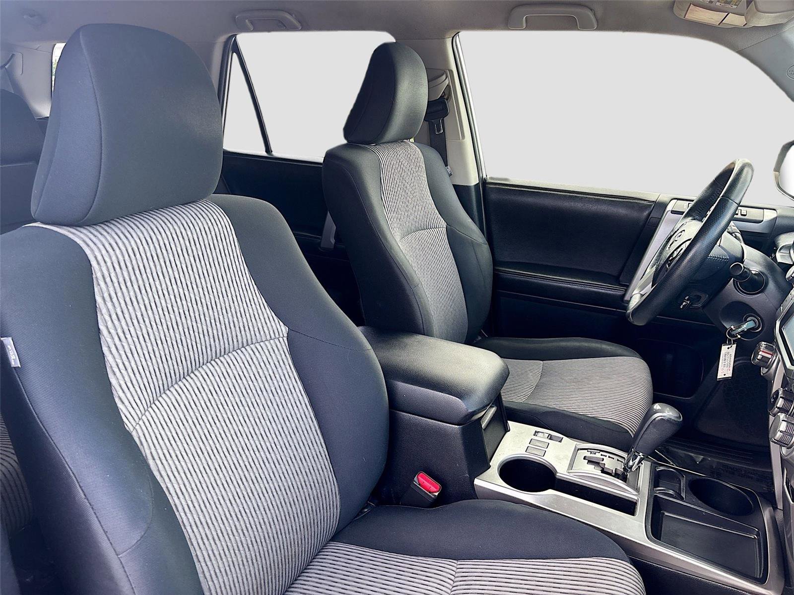 Used 2014 Toyota 4Runner SR5 Premium image 28