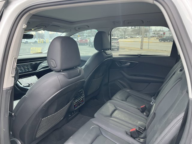 Used 2023 Audi Q7 Premium Plus w/ Premium Plus Package image 7