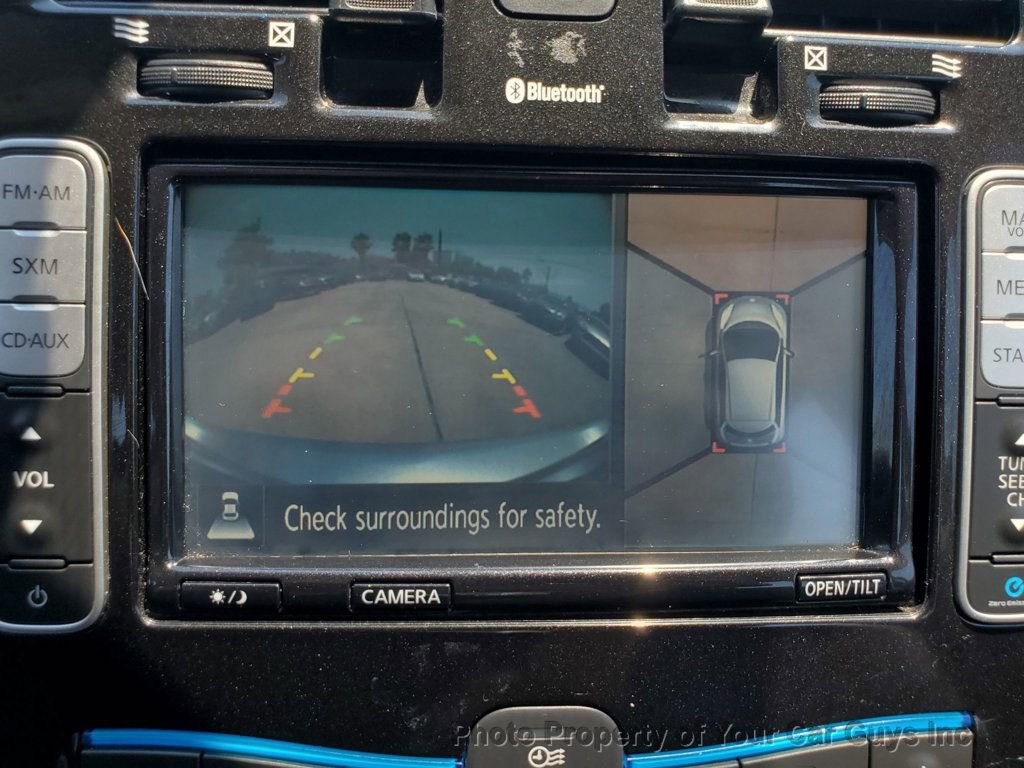 Used 2016 Nissan Leaf SL w/ Premium Package FWD image 27