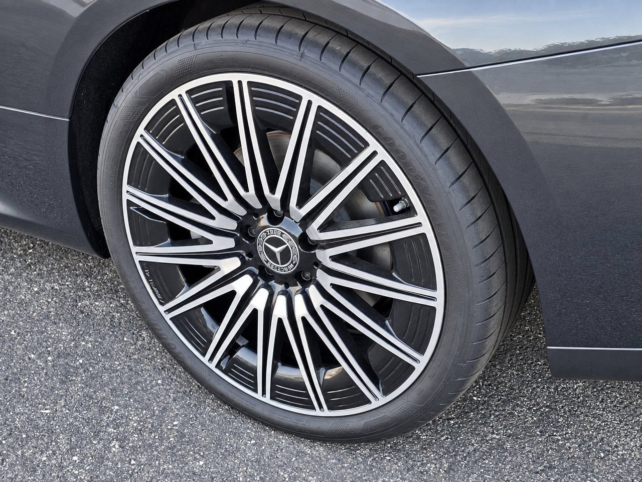 New 2026 Mercedes-Benz CLE 450 4MATIC Coupe image 11