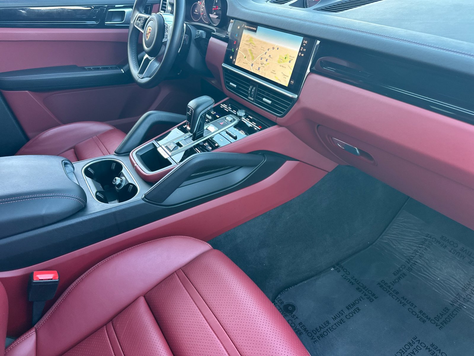 Certified 2023 Porsche Cayenne AWD/4WD image 28