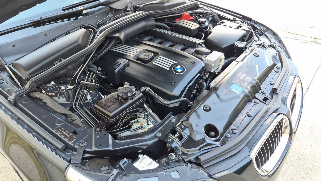 Used 2010 BMW 528i Sedan RWD image 57