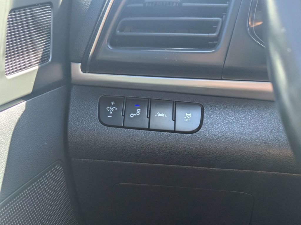 Used 2019 Hyundai Elantra Value Edition w/ Cargo Package FWD image 21