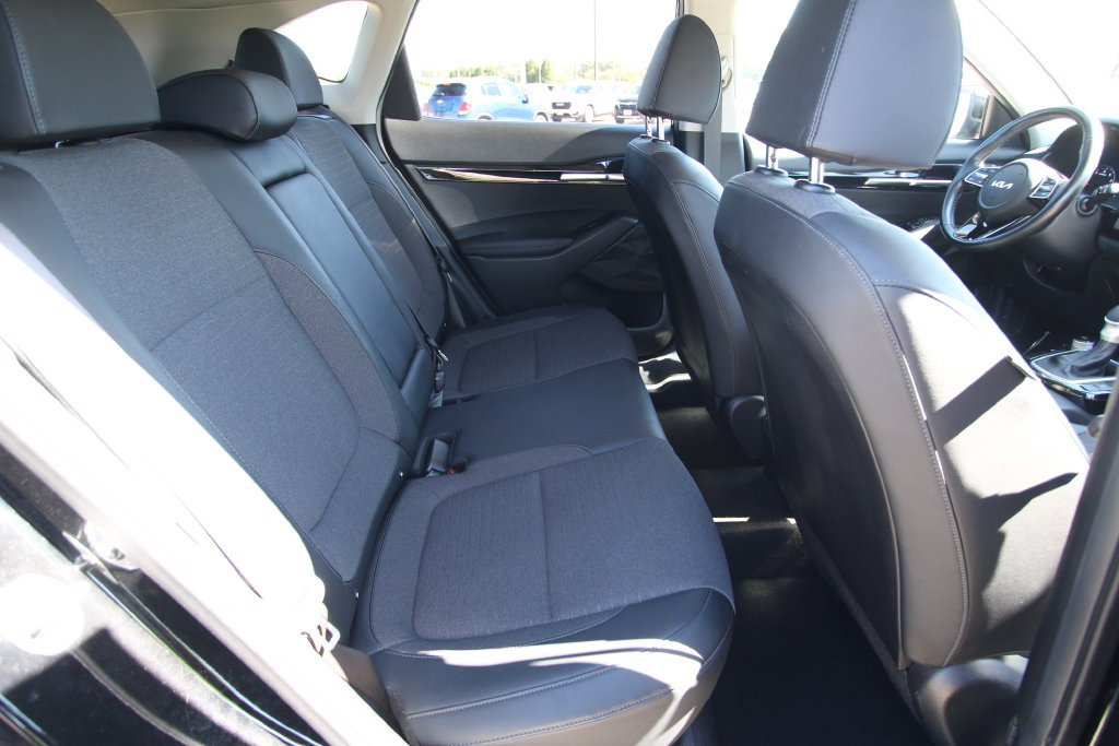 Used 2022 Kia Seltos Nightfall Edition AWD/4WD image 9