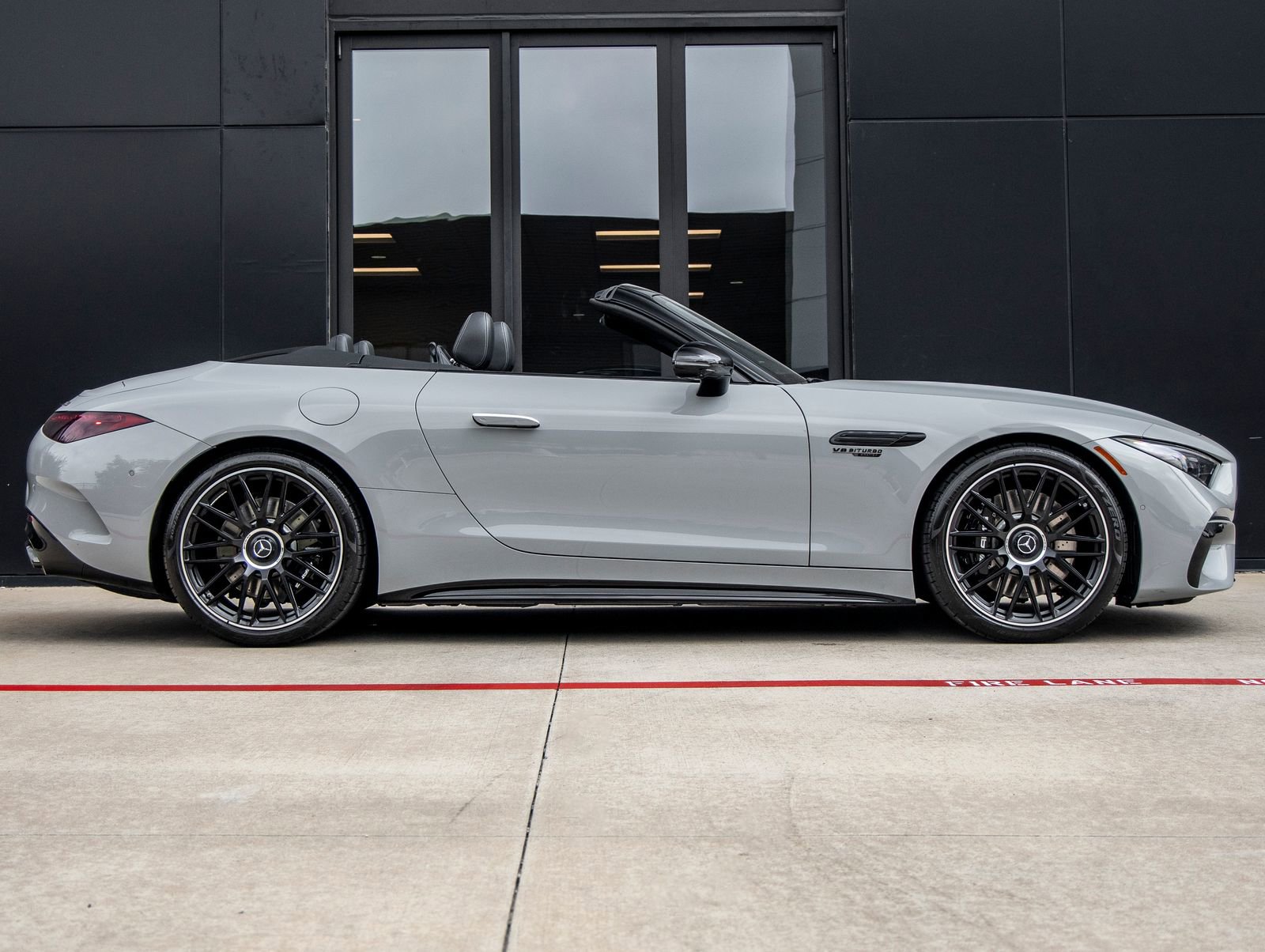 Used 2024 Mercedes-Benz SL 63 AMG 4MATIC image 11