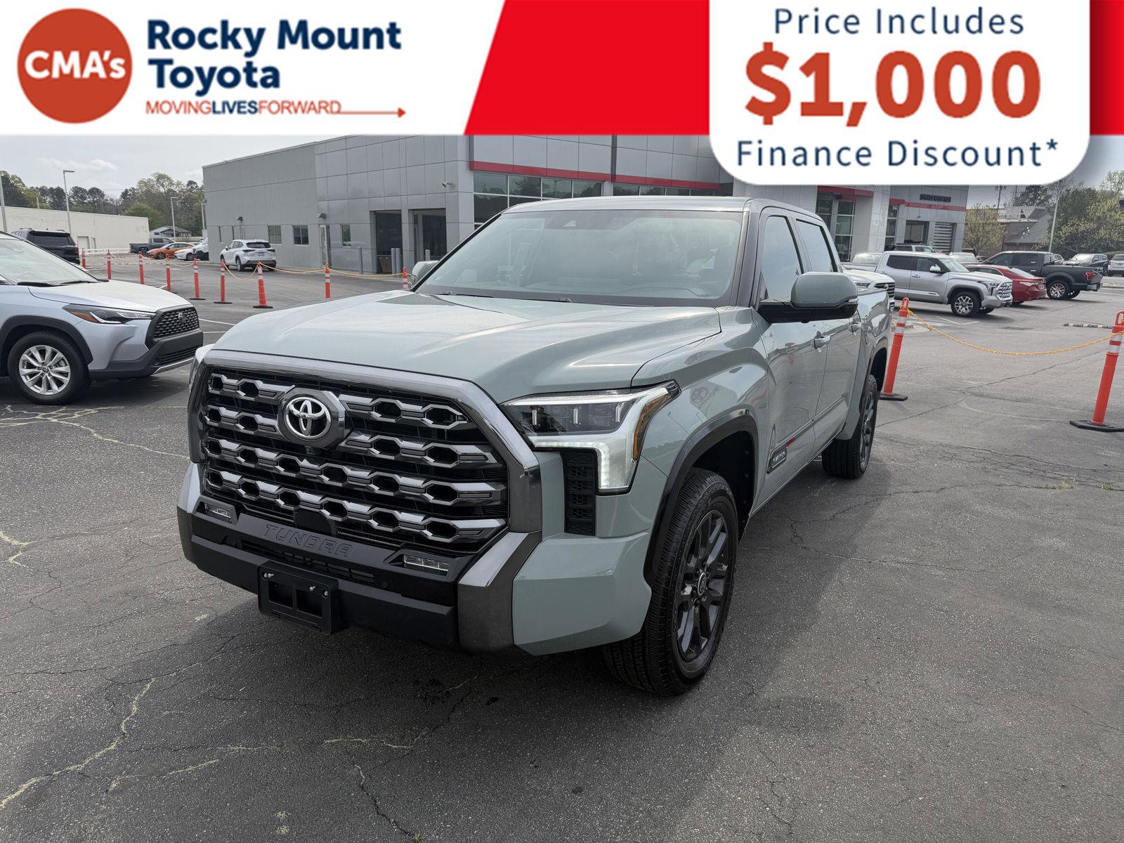 Used 2024 Toyota Tundra Platinum image 3