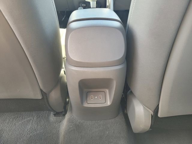 Used 2024 Hyundai Elantra SEL image 17