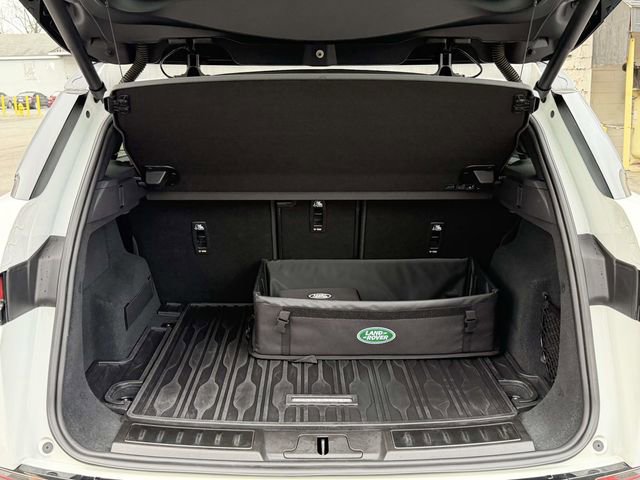 Used 2023 Land Rover Range Rover Evoque R-Dynamic SE image 10