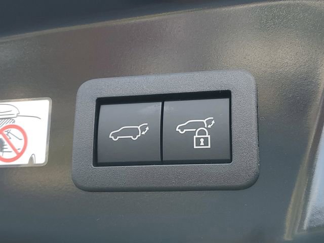 New 2026 Toyota Prius Plug-In Hybrid image 8