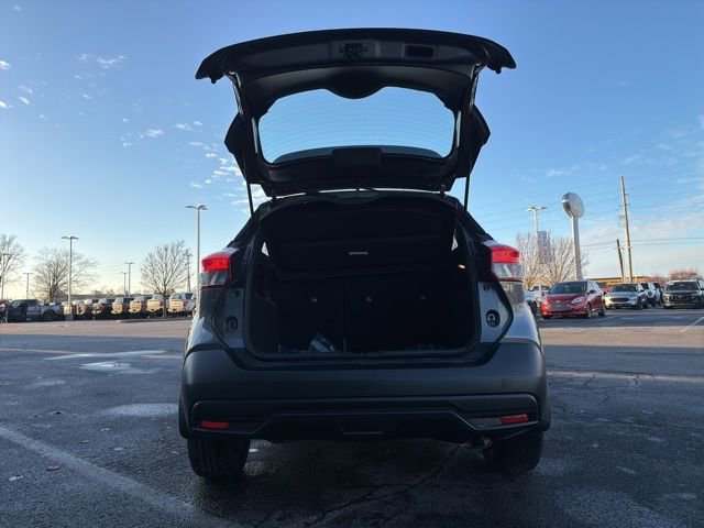 Used 2018 Nissan Kicks SV w/ Exterior Electronics Package image 8