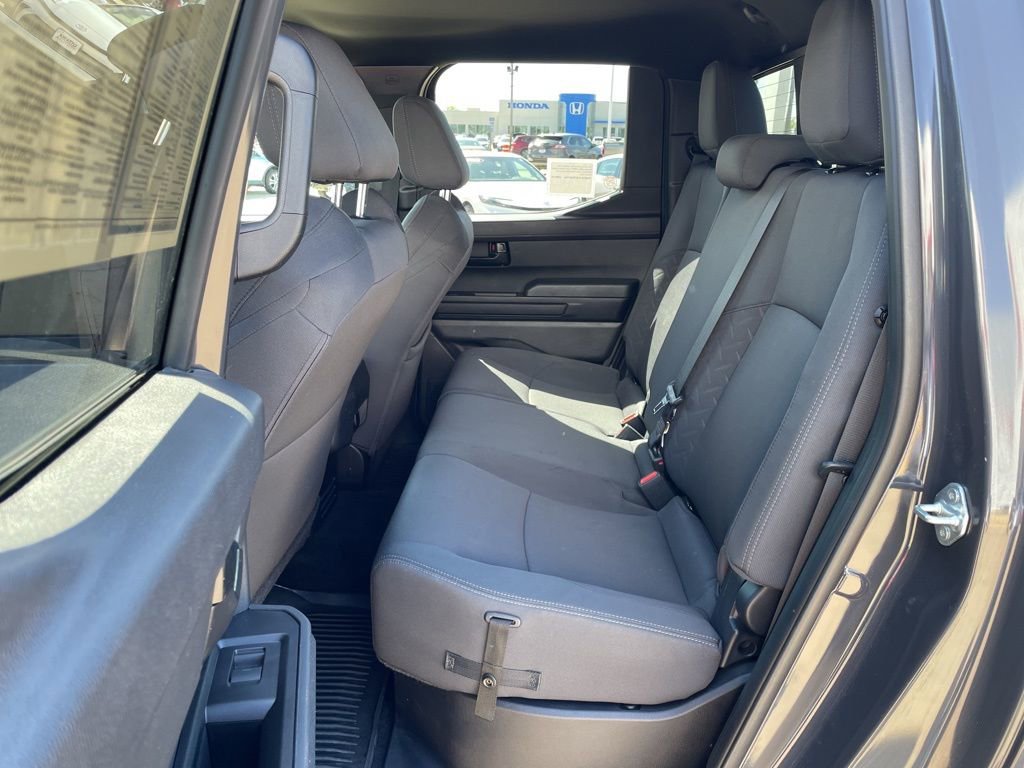 Used 2024 Toyota Tacoma SR5 AWD/4WD image 10