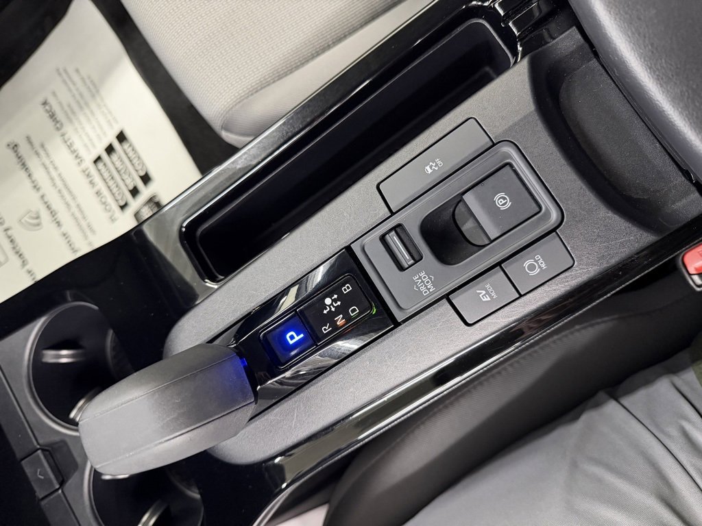 Used 2023 Toyota Prius LE image 16