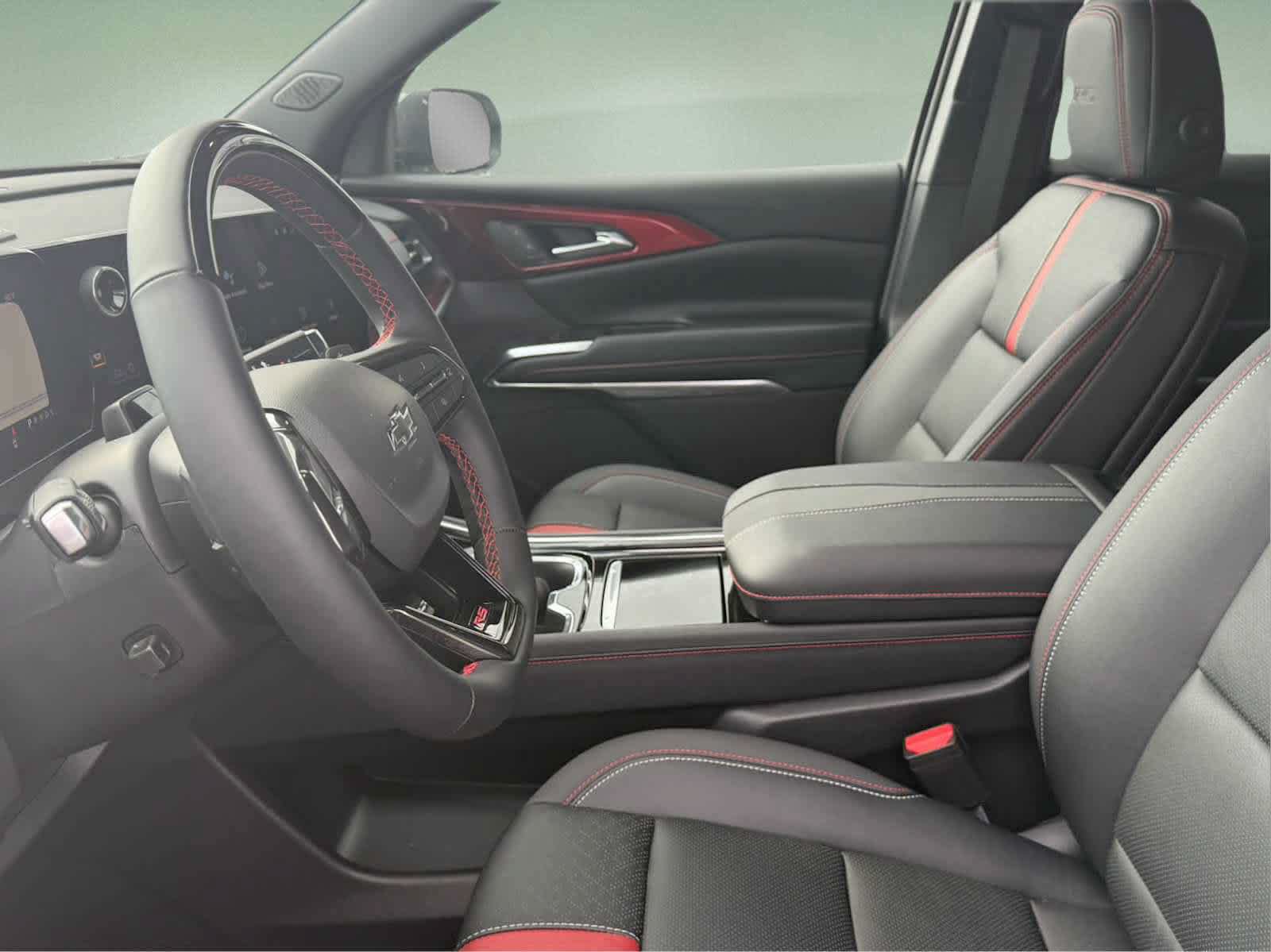 New 2026 Chevrolet Traverse RS w/ LPO, Floor Liner Package FWD image 4
