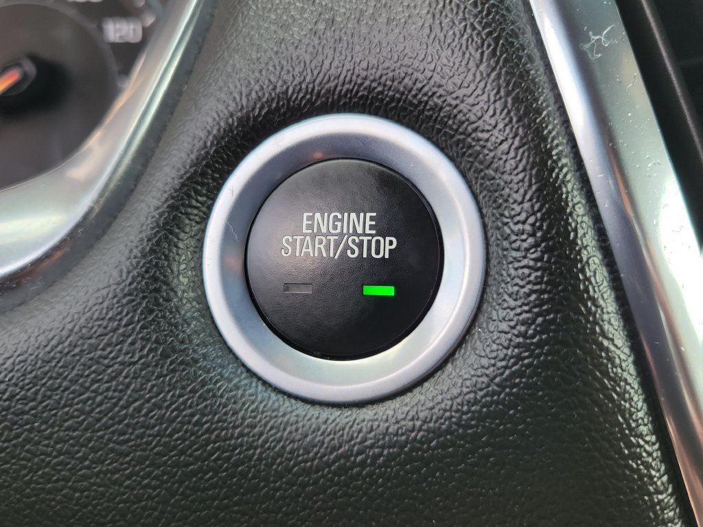 Used 2023 Chevrolet Traverse LT FWD image 21