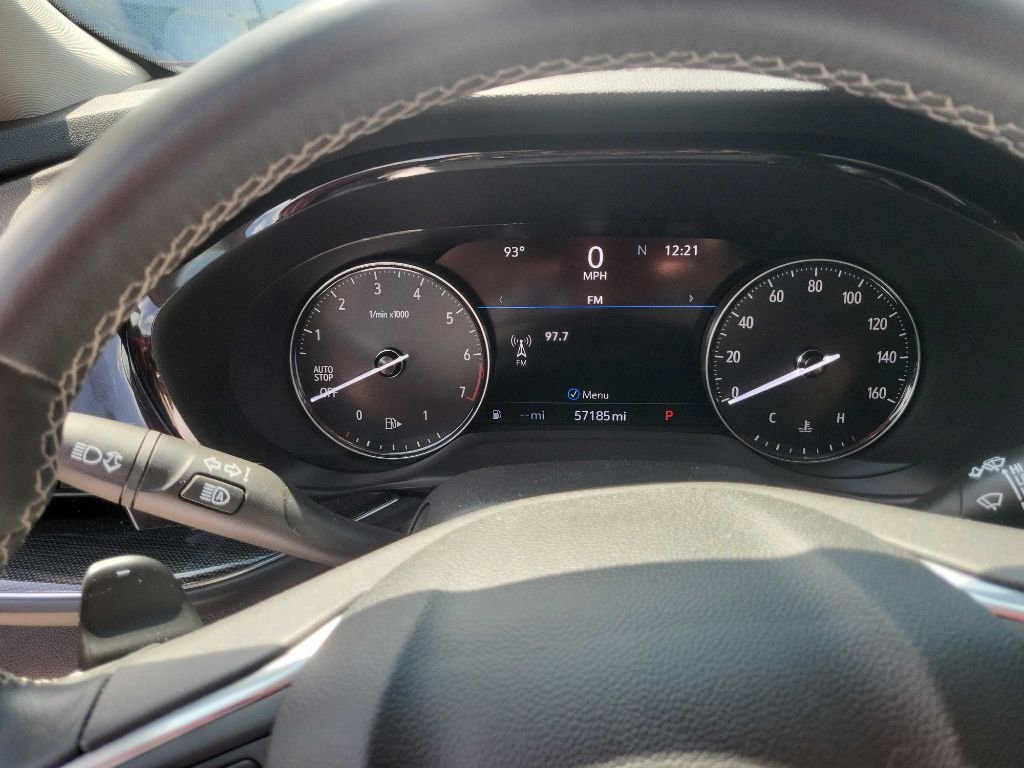 Used 2022 Buick Envision Essence w/ Safety Package image 13