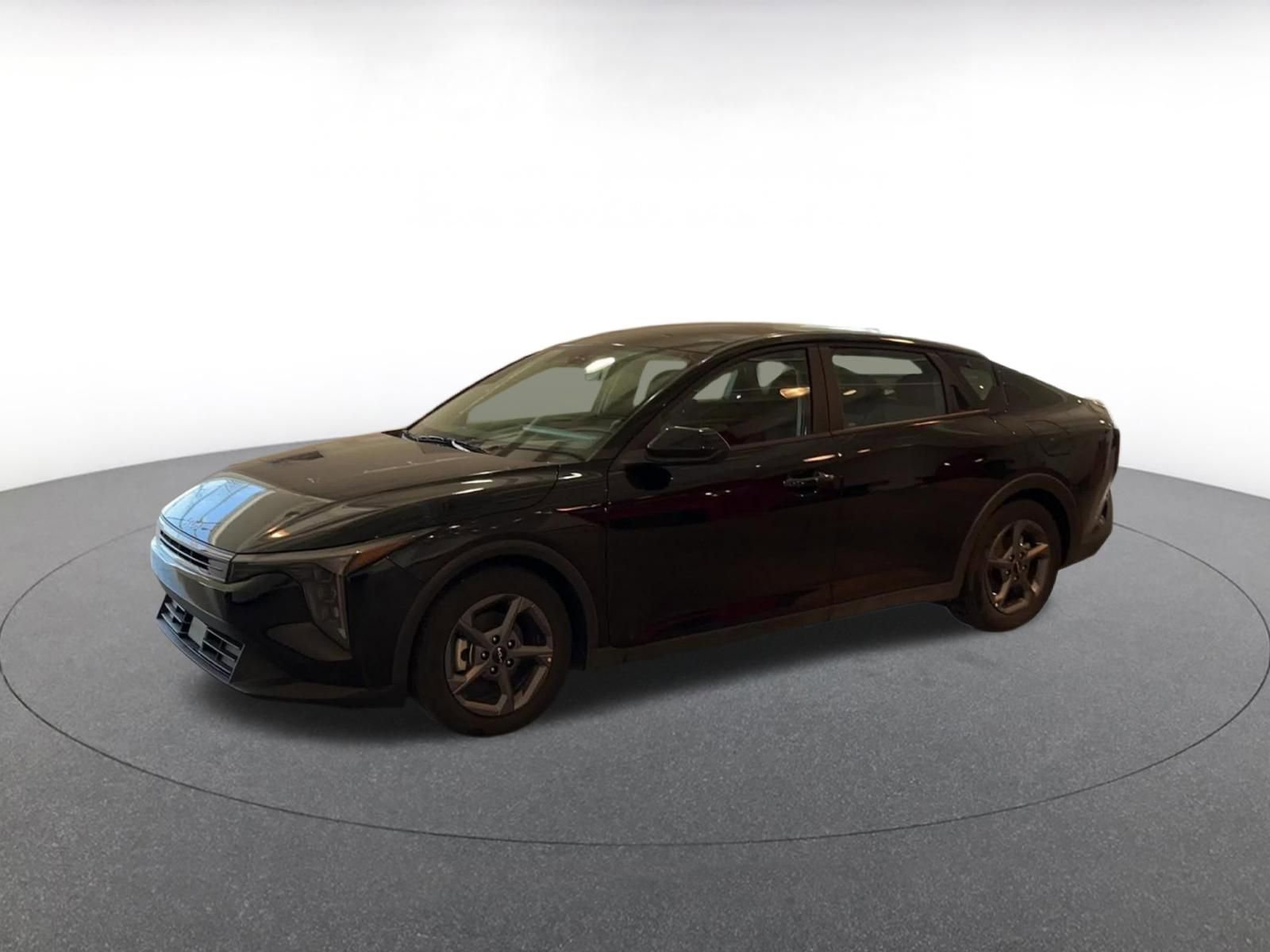 Used 2025 Kia K4 LXS image 8