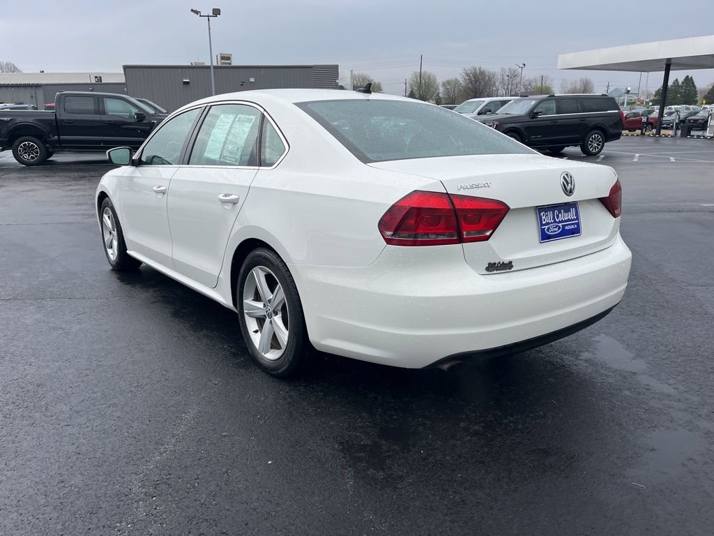 Used 2015 Volkswagen Passat 1.8T Limited Edition image 6