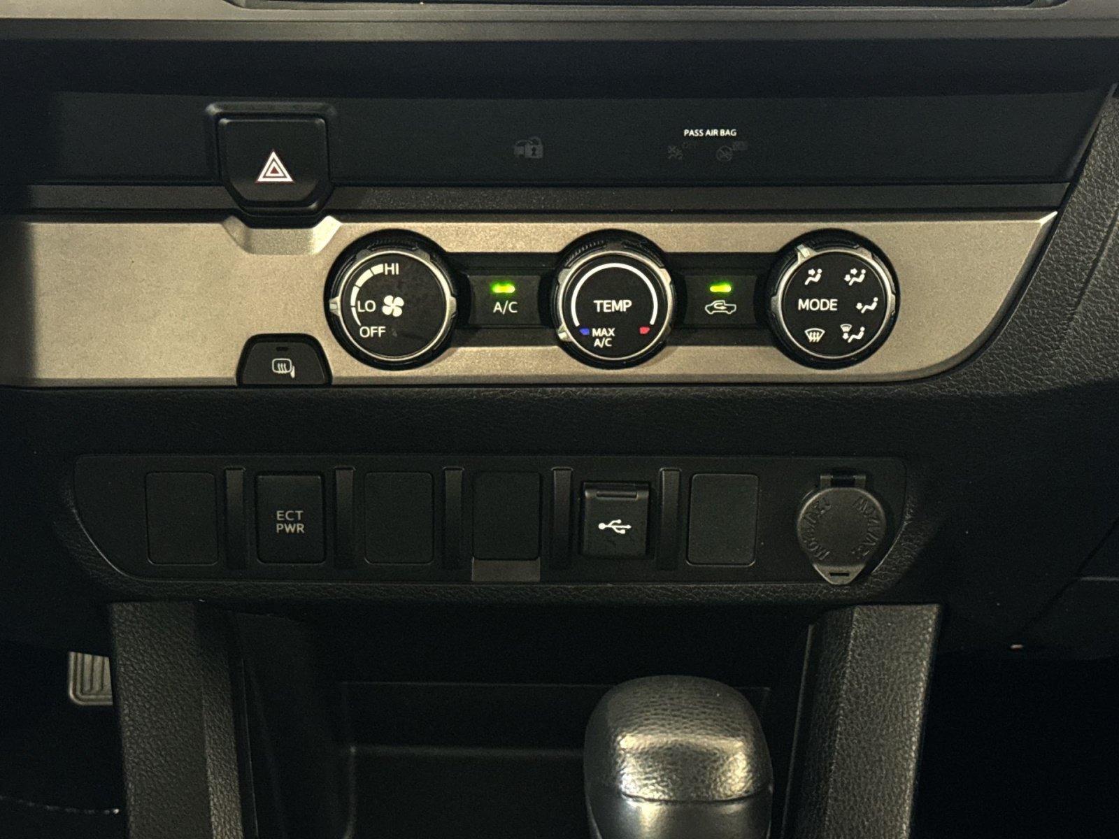 Used 2023 Toyota Tacoma SR w/ SR Convenience Package RWD image 20