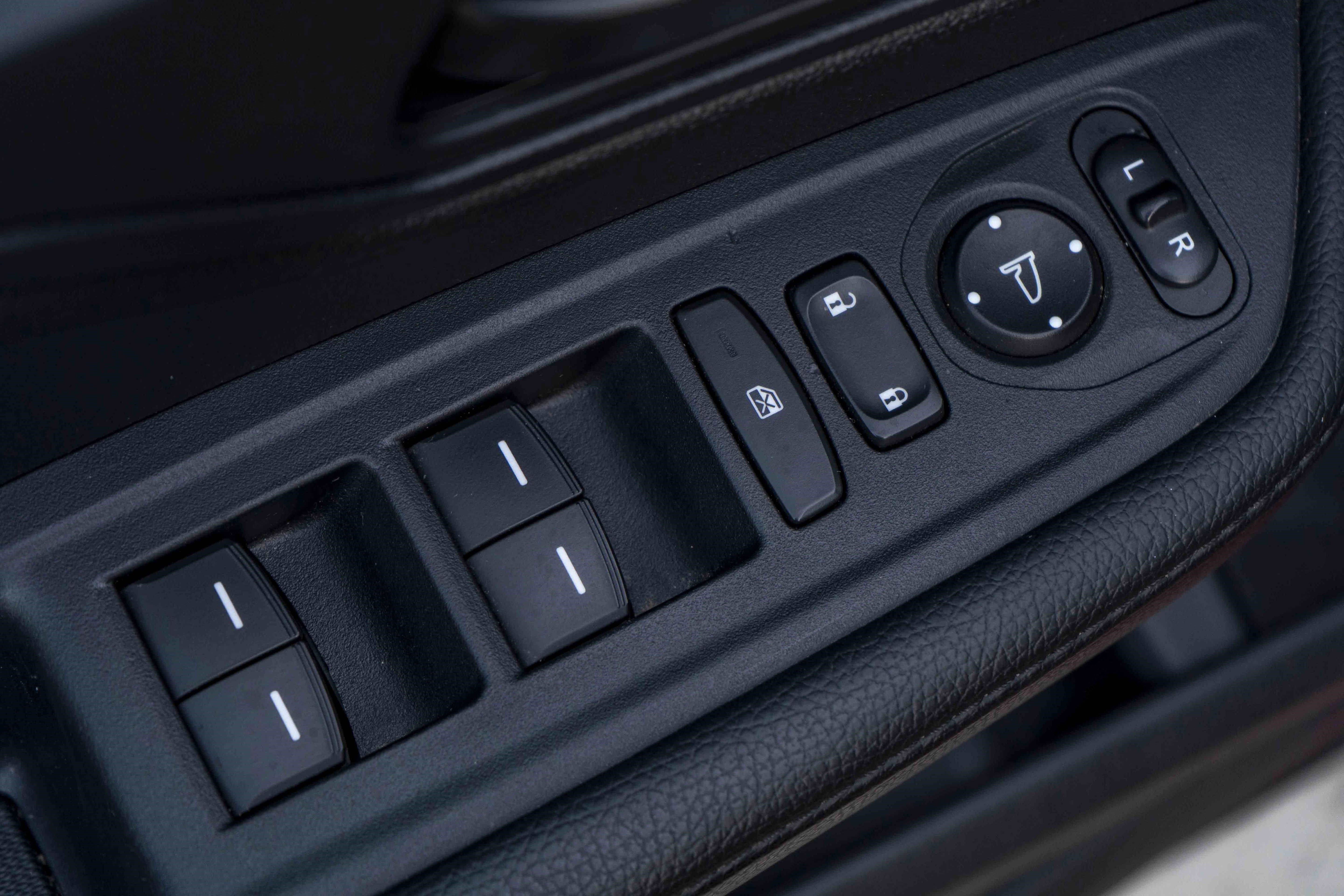 Used 2025 Honda Odyssey Sport-L image 39