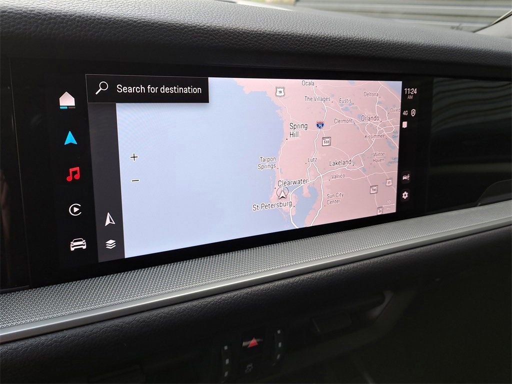 Certified 2025 Porsche Cayenne image 31