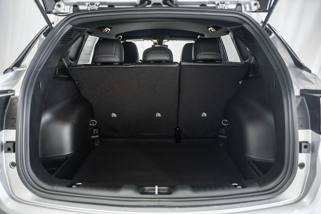 New 2026 Jeep Compass Latitude image 9