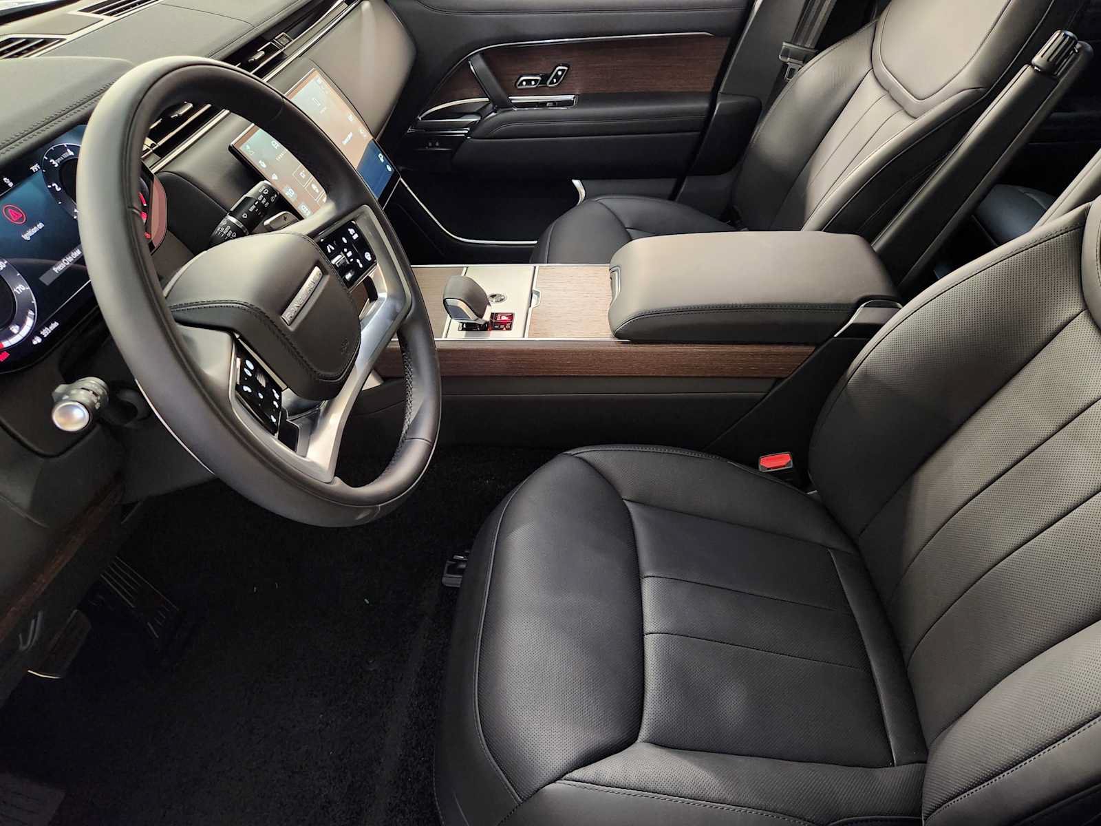New 2026 Land Rover Range Rover SE AWD/4WD image 13