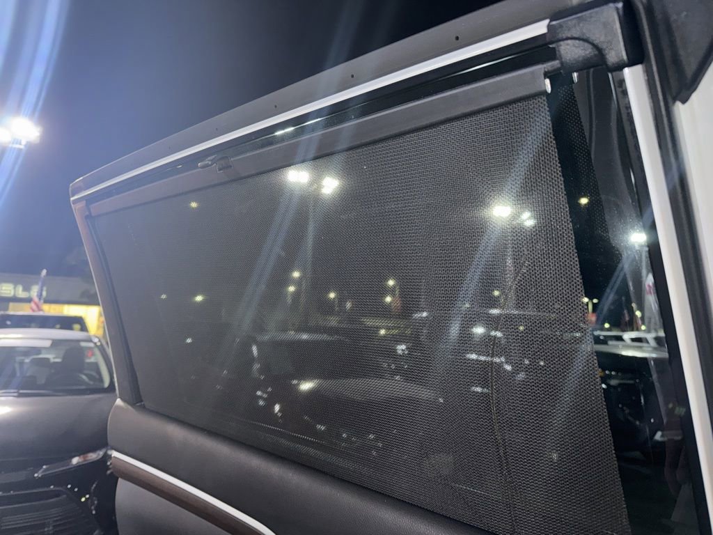 Used 2016 Toyota Highlander Limited w/ Driver Technology Package image 23