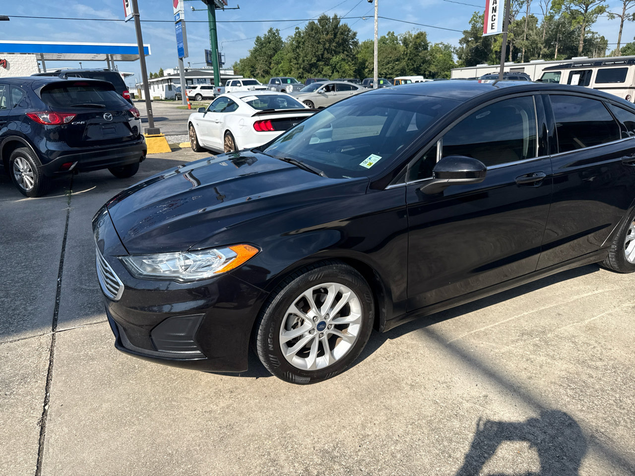 Used 2020 Ford Fusion SE image 3