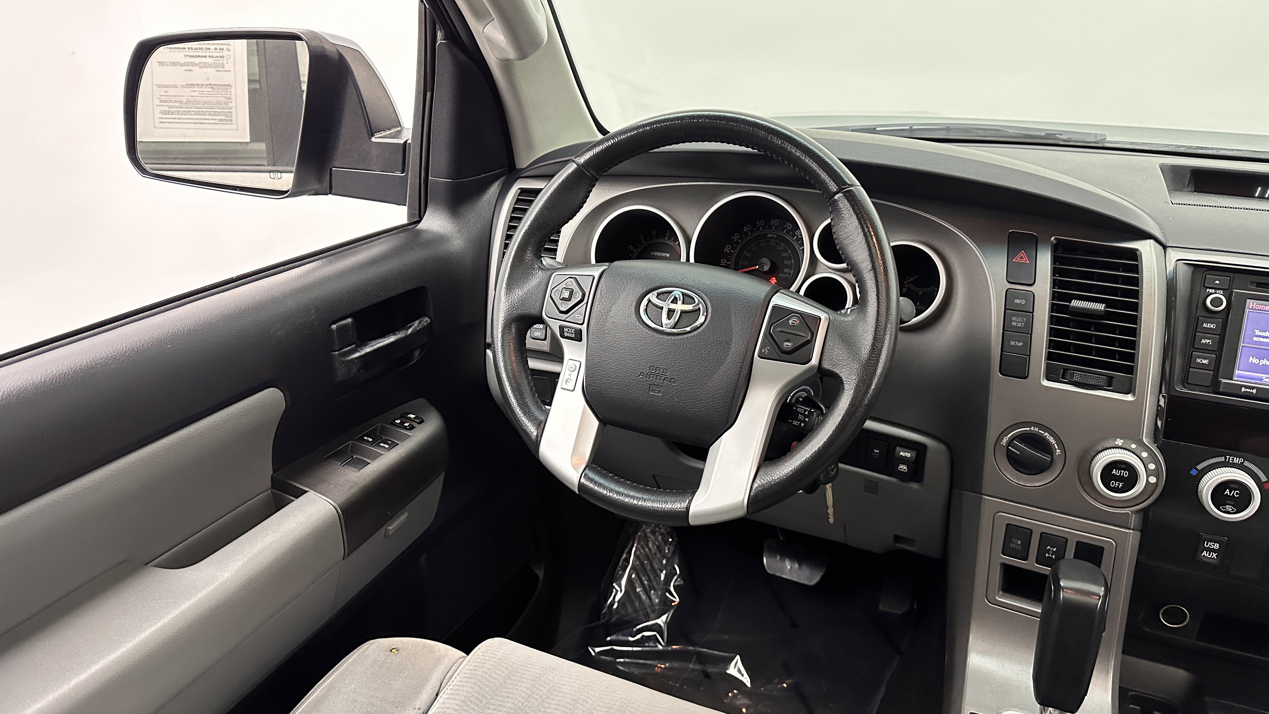 Used 2016 Toyota Sequoia SR5 image 26