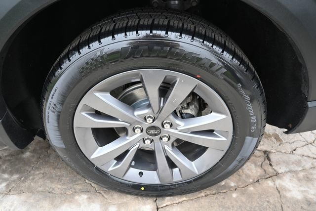 Used 2022 Ford Explorer XLT w/ Equipment Group 202A image 13