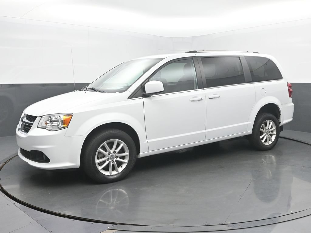 Used 2019 Dodge Grand Caravan SXT FWD image 2