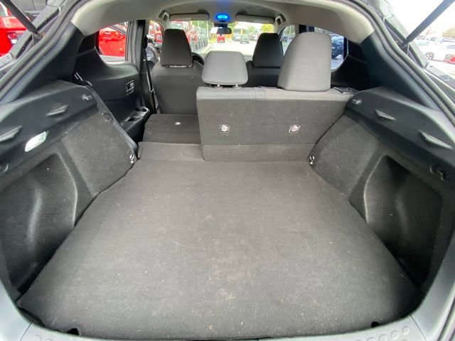 Used 2021 Toyota C-HR LE image 26