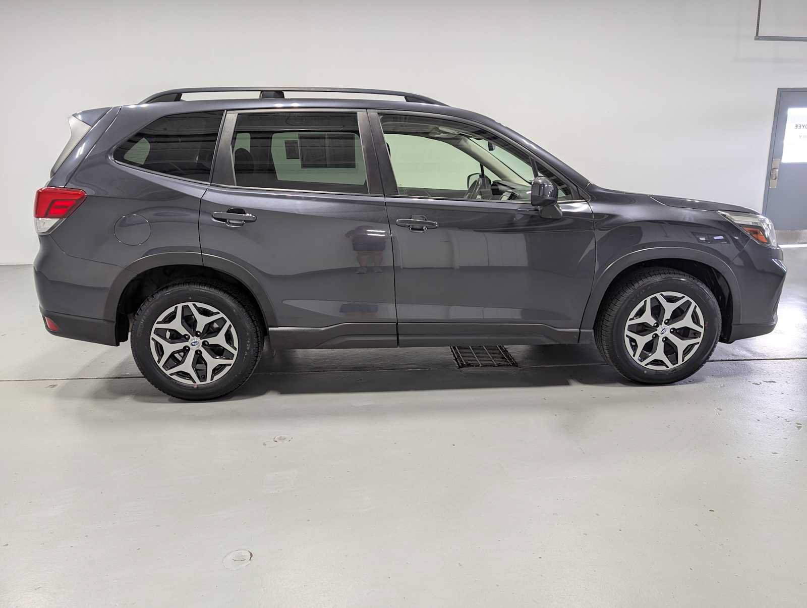 Used 2019 Subaru Forester Premium w/ Popular Package #1 AWD/4WD image 7