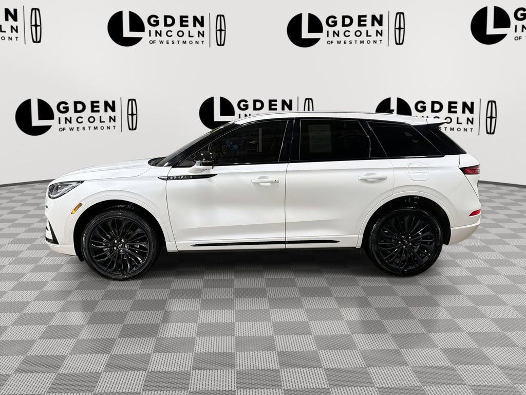 Used 2025 Lincoln Corsair FWD w/ Equipment Group 101A image 5