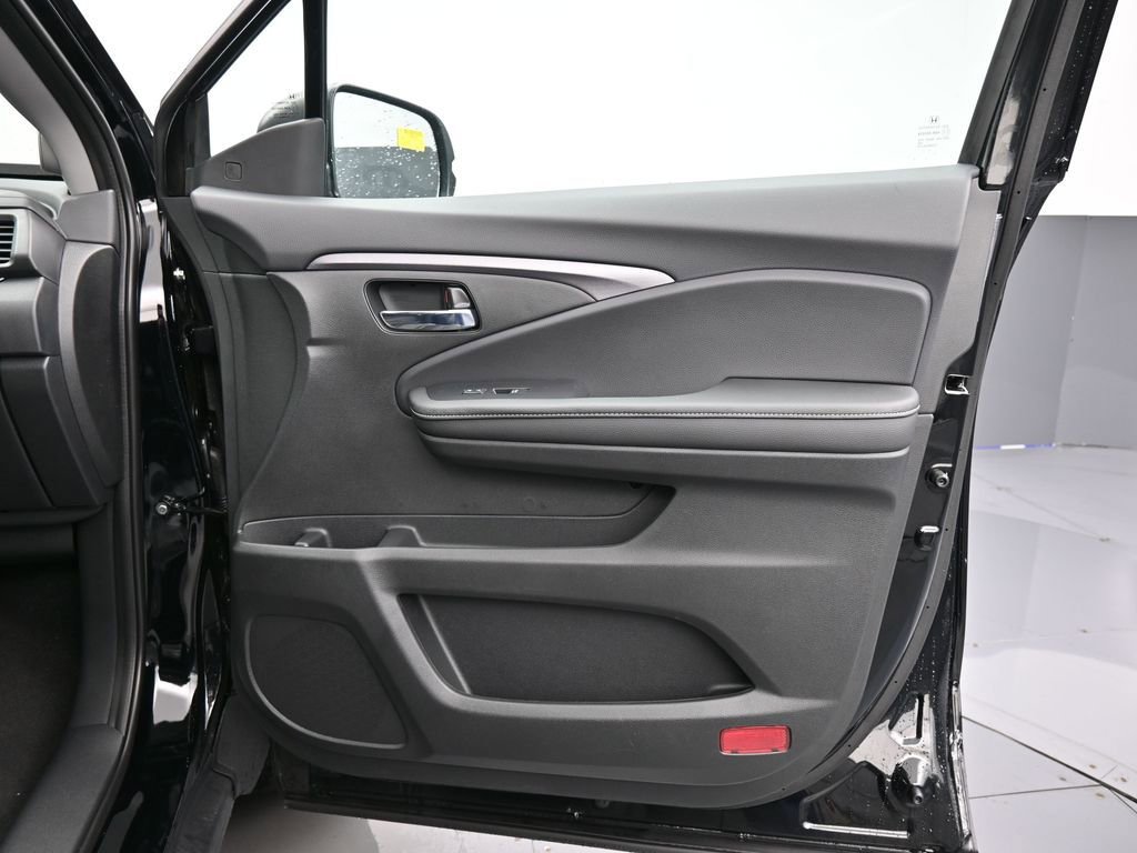 New 2026 Honda Ridgeline RTL image 40