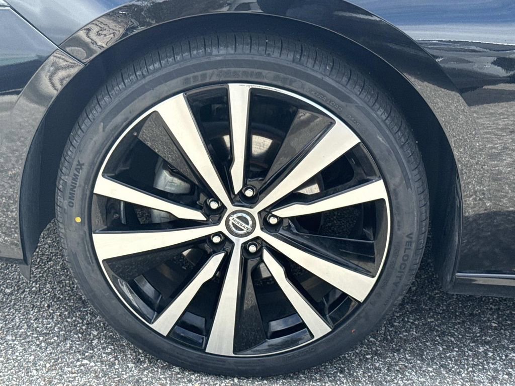 Certified 2021 Nissan Altima 2.5 SR image 11