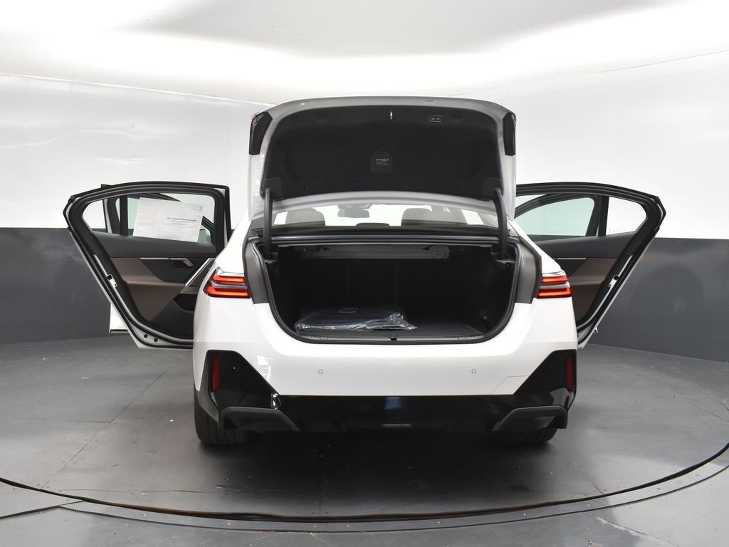 New 2026 BMW 530i w/ M Sport Package image 44