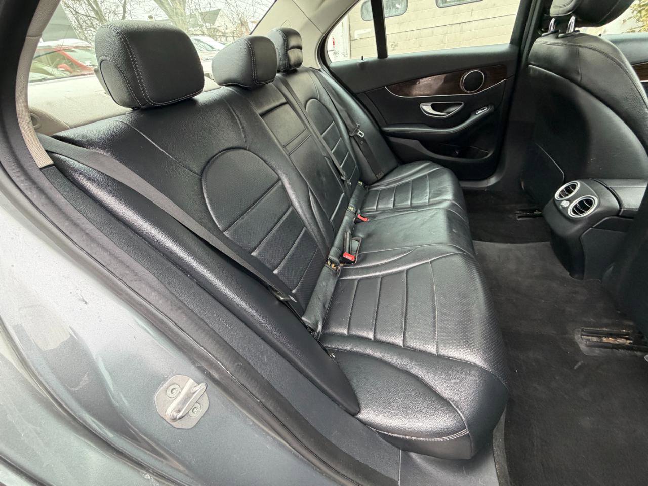 Used 2018 Mercedes-Benz C 300 4MATIC Sedan image 29