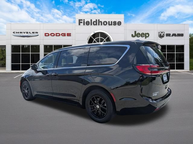 Used 2025 Chrysler Pacifica Select FWD image 14