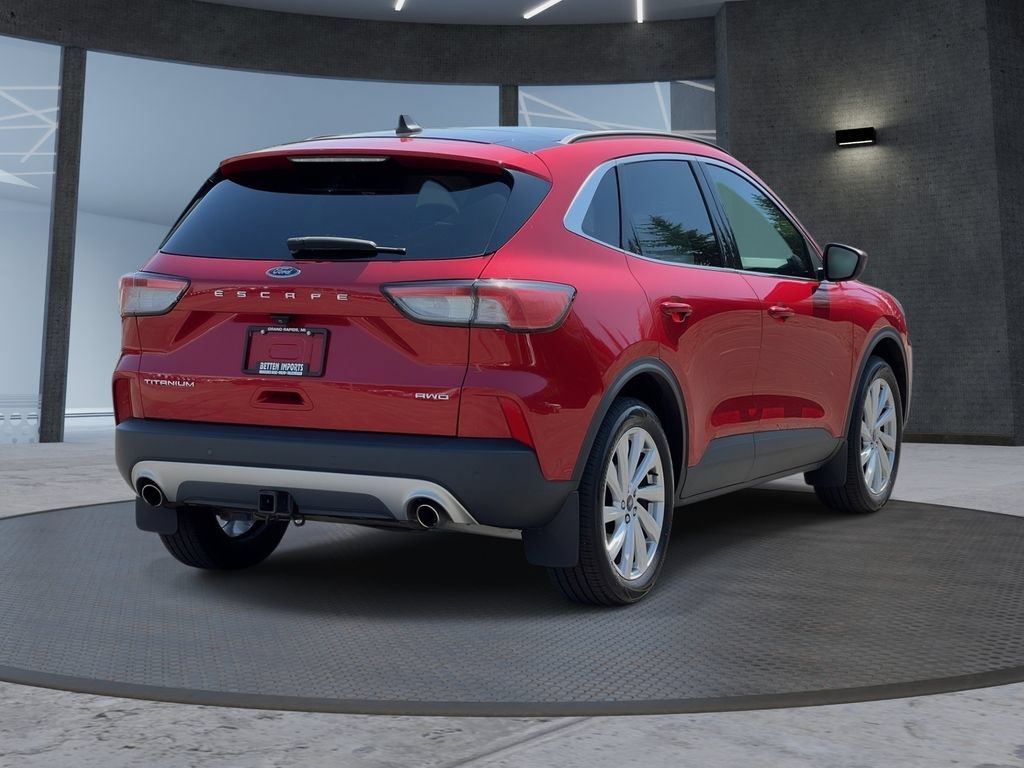 Used 2021 Ford Escape Titanium w/ Titanium Elite Package AWD/4WD image 4