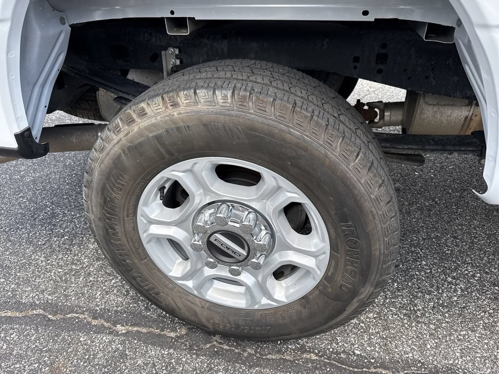 Used 2025 Ford F250 XLT w/ Snow Plow Prep Package AWD/4WD image 17