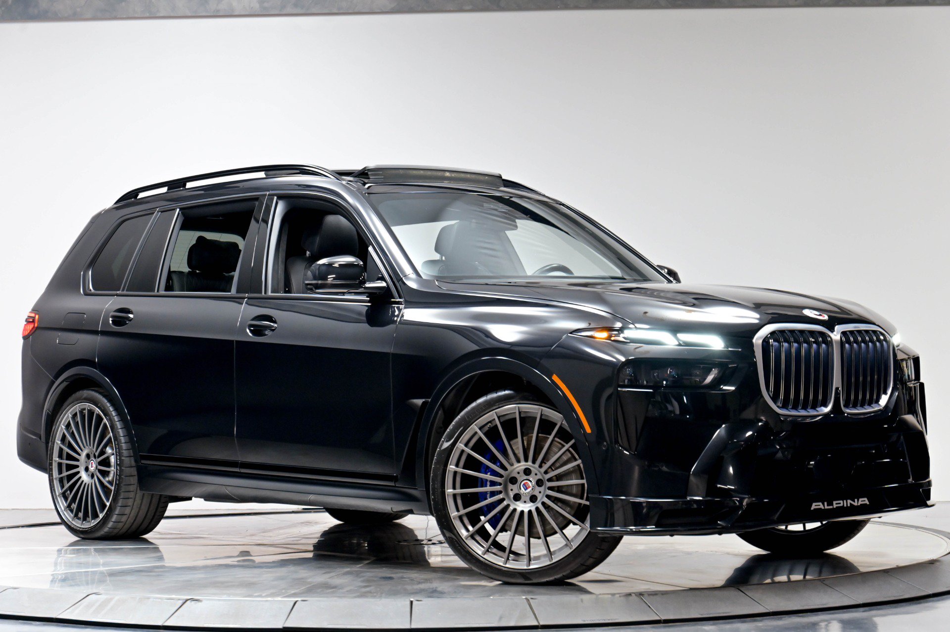Used 2023 BMW ALPINA XB7 AWD/4WD image 56