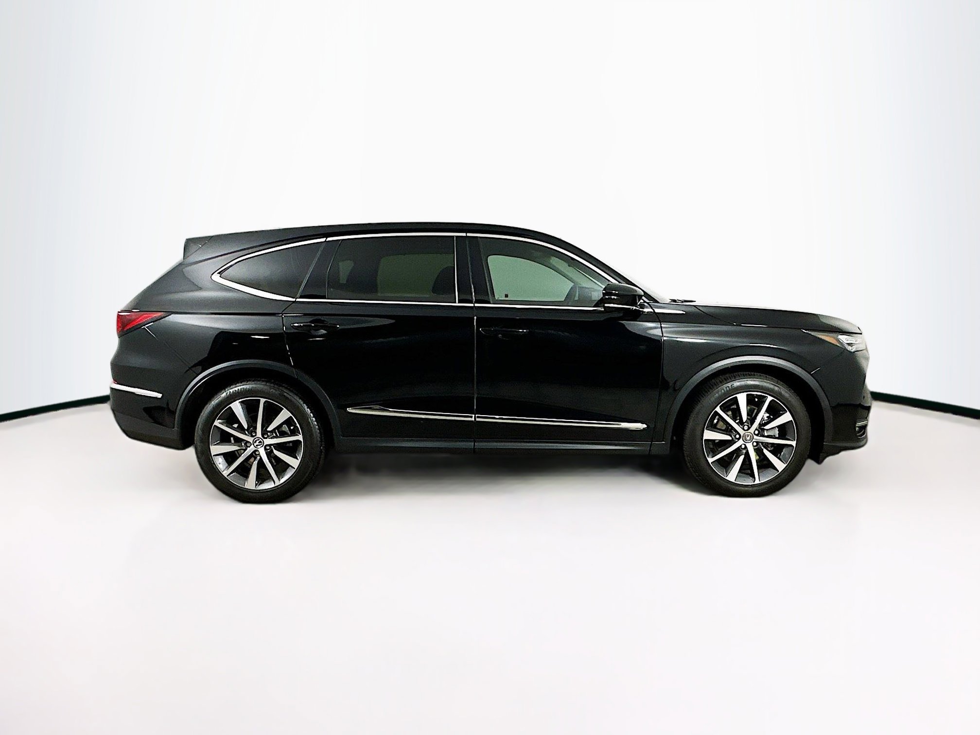 Used 2025 Acura MDX SH-AWD w/ Technology Package image 10