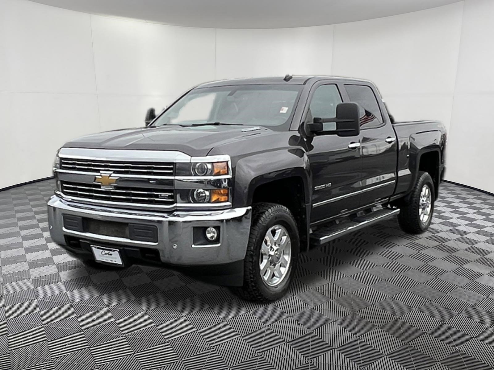 Used 2015 Chevrolet Silverado 3500 LTZ w/ Duramax Plus Package AWD/4WD image 3