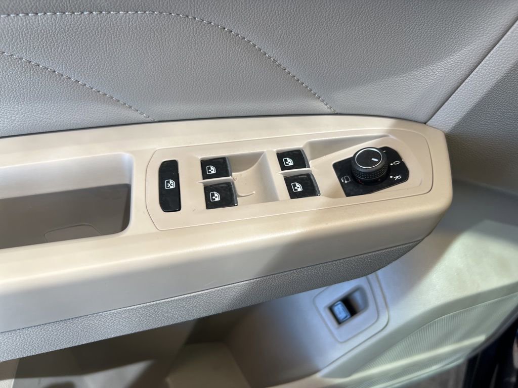 Certified 2022 Volkswagen Atlas SEL Premium image 40