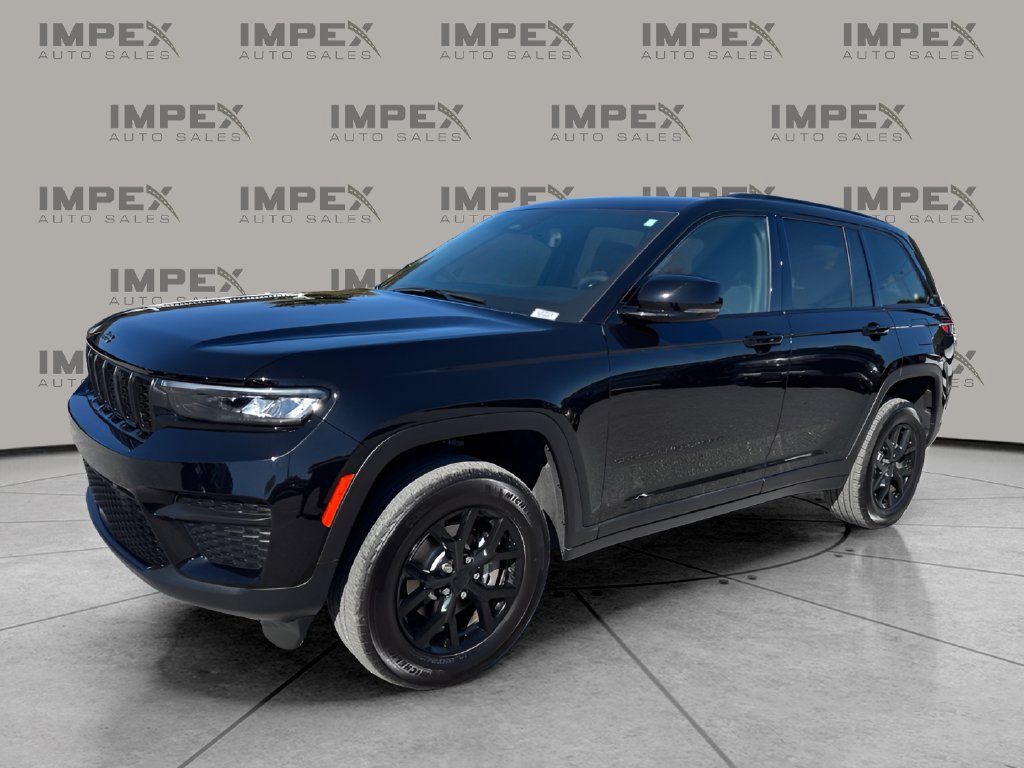 Used 2025 Jeep Grand Cherokee Altitude