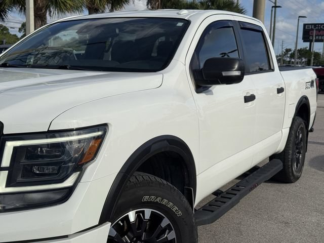 Used 2021 Nissan Titan PRO-4X w/ Pro-4x Convenience Package AWD/4WD image 5